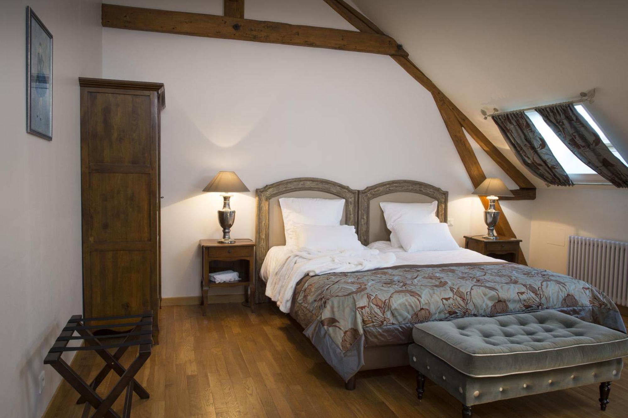 Aux Charmes De Maintenon Bilik gambar