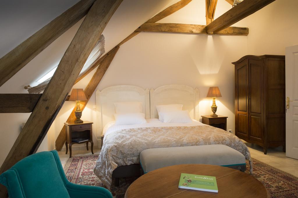Aux Charmes De Maintenon Bilik gambar