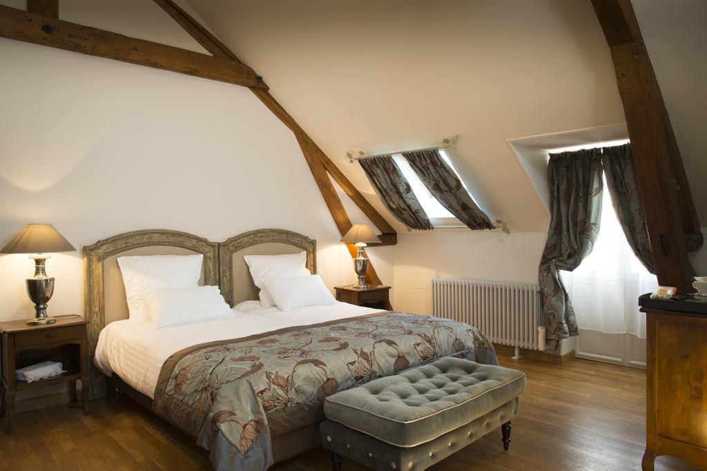 Aux Charmes De Maintenon Bilik gambar